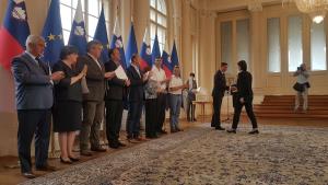 Podelitev listin o častnem pokroviteljstvu (Foto Š. Kranjc) (18)-1800